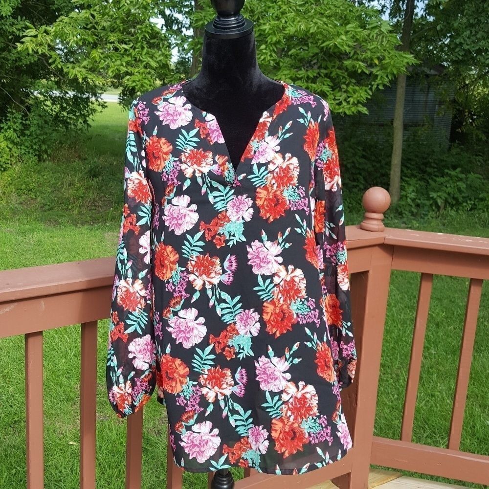 Derek Heart Woman's Floral Black Pullover Sheer Blouse Coverup Top sz Med